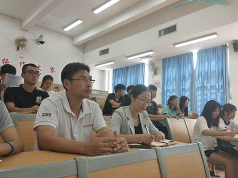 说明: D:\360data\重要数据\桌面\19主题教育\新闻稿\1021退伍员工宣讲团\10.21-退伍员工宣讲团-1.jpg